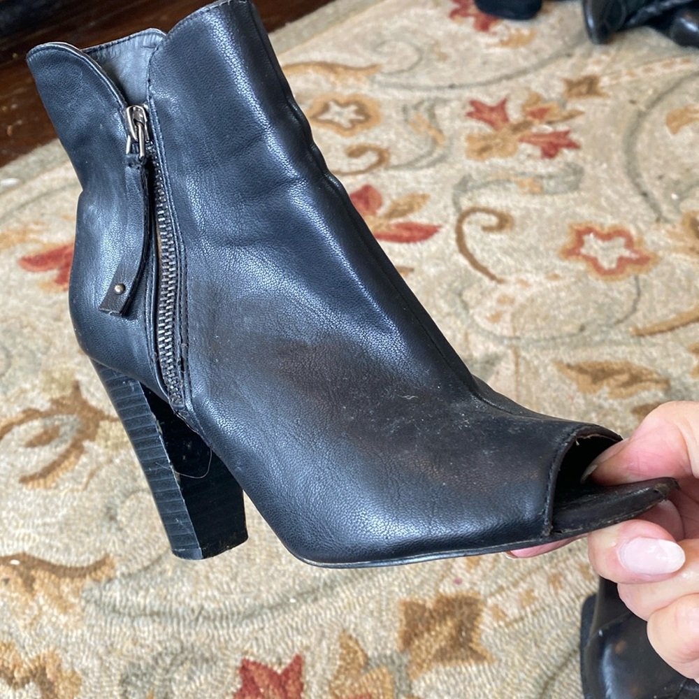 Breckelle booties